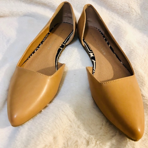 Shoes - Beige Flats